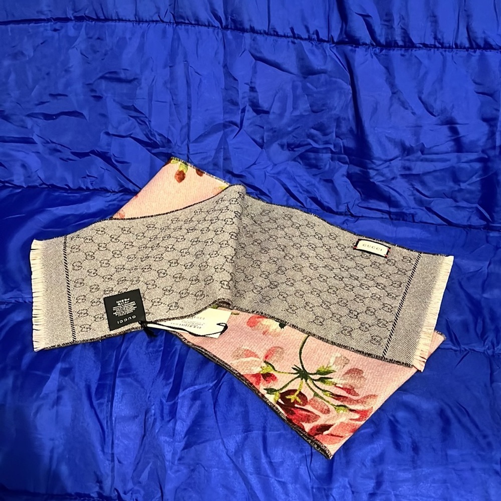 Gucci GG supreme logo monogram blooms scarf NEW - Picture 4 of 6